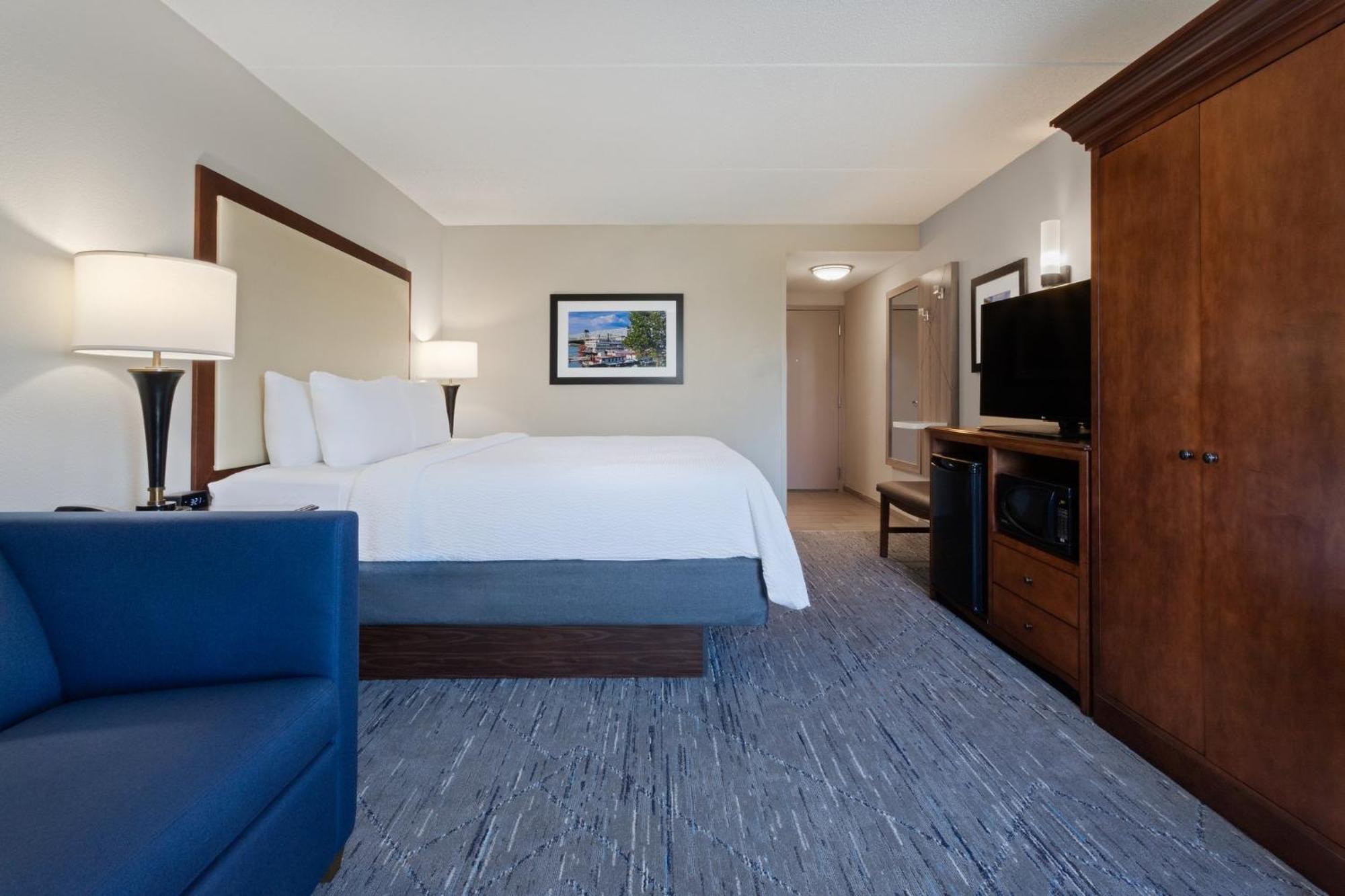 Holiday Inn Express & Suites Cincinnati Riverfront By Ihg Ковінгтон Екстер'єр фото