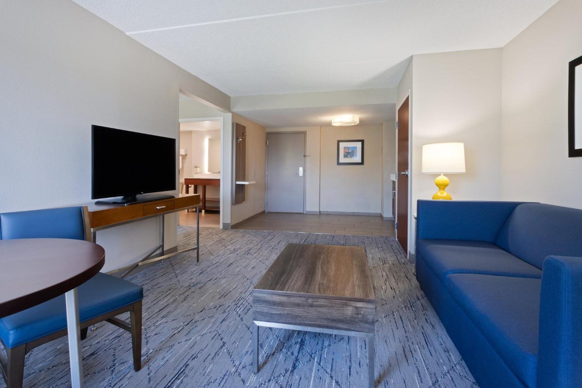 Holiday Inn Express & Suites Cincinnati Riverfront By Ihg Ковінгтон Екстер'єр фото