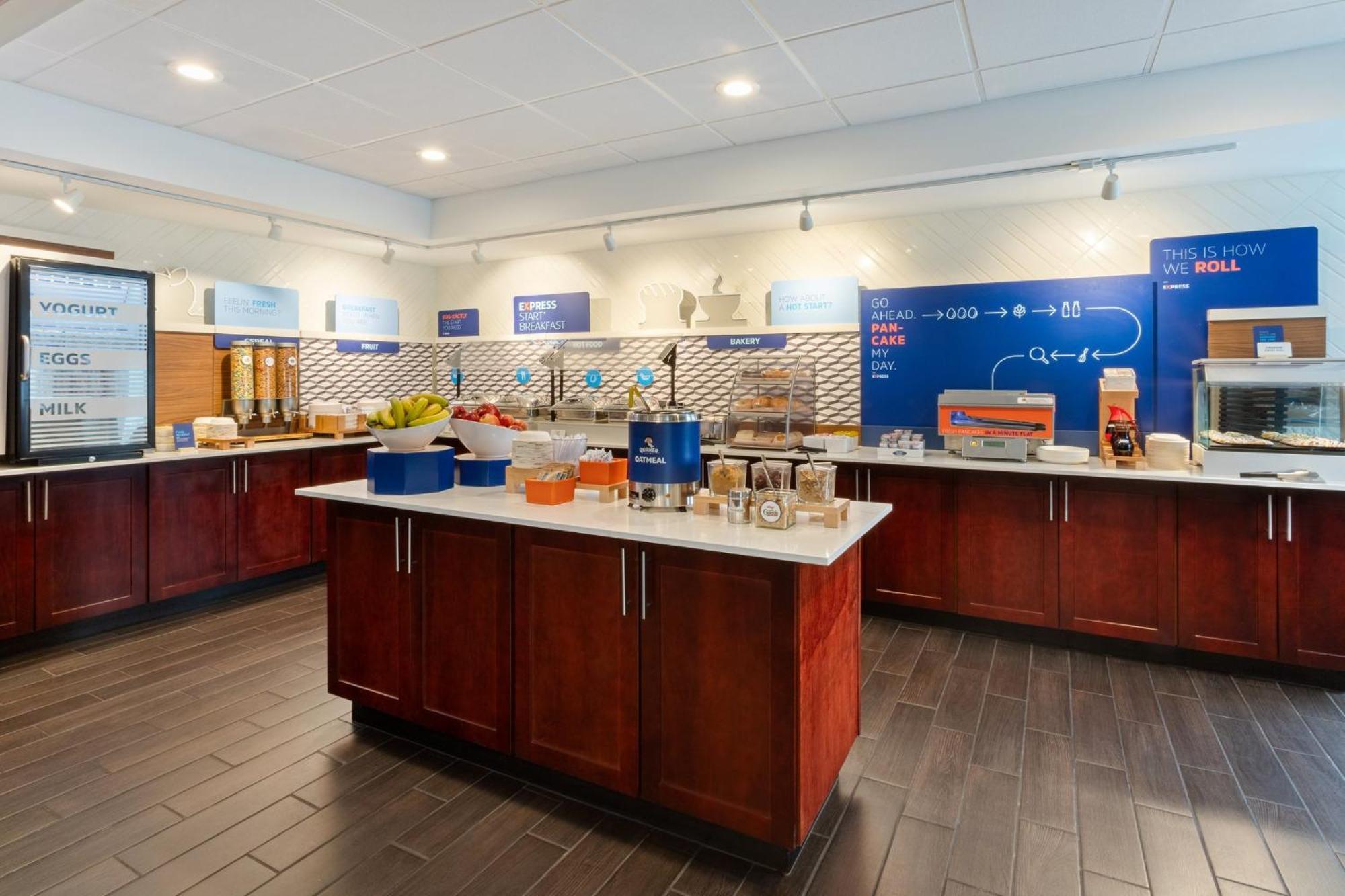 Holiday Inn Express & Suites Cincinnati Riverfront By Ihg Ковінгтон Екстер'єр фото