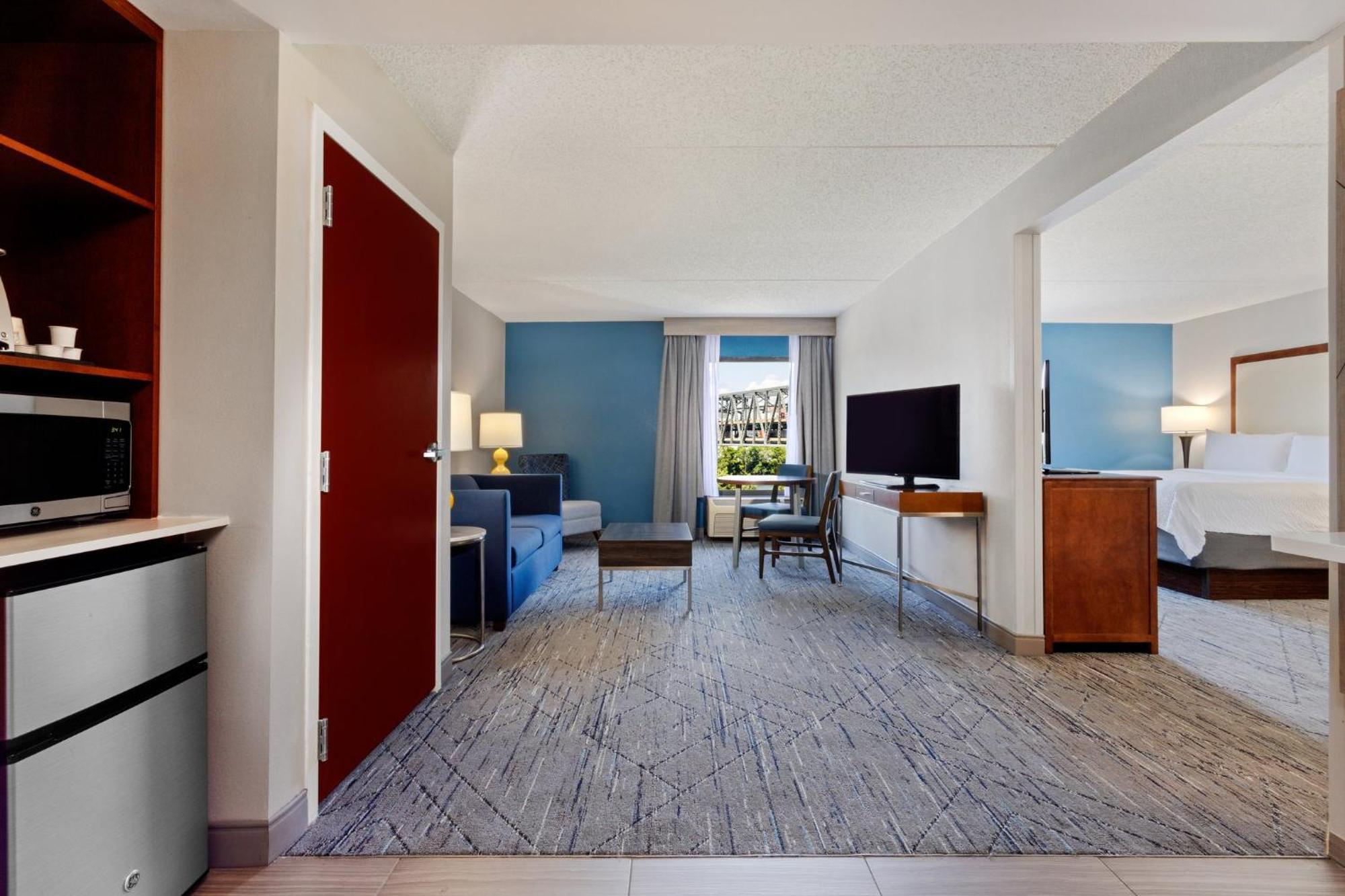 Holiday Inn Express & Suites Cincinnati Riverfront By Ihg Ковінгтон Екстер'єр фото